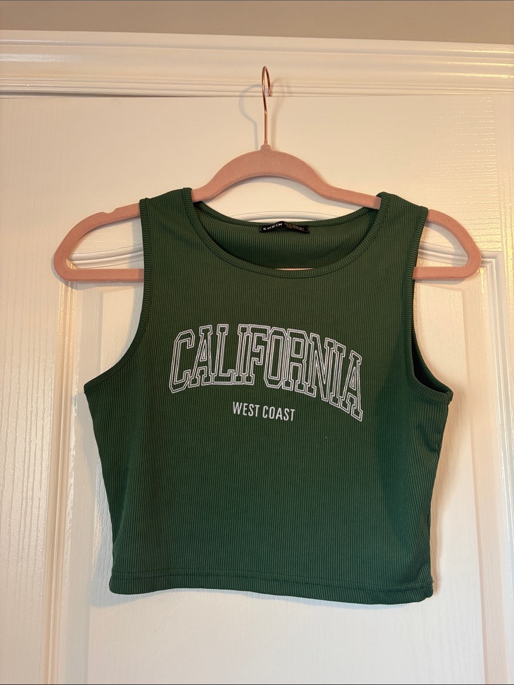 SHEIN Green Ribbed 'California' Graphic Crop Tank